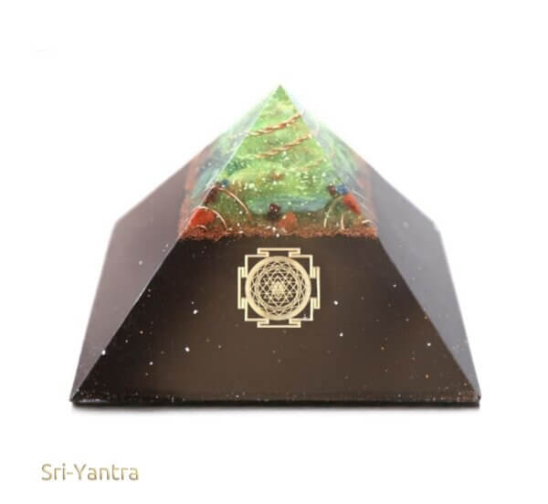 skalar pyramide erde orgonit 16cm sri yantra