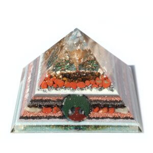 Orgon Pyramide Schwarzwald 20cm